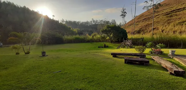 Fazenda / Sítio / Chácara com 3 Quartos à venda, 215m² no Cantão, Barra do Piraí