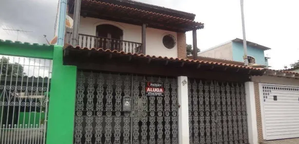 Sobrado com 3 Quartos para venda ou aluguel, 184m² no Vila Acoreana, Poá