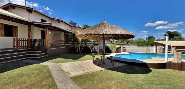Fazenda / Sítio / Chácara com 4 Quartos à venda, 1024m² no Estância Lago Azul (Ártemis), Piracicaba