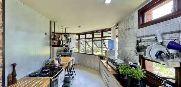 Casa de Condomínio com 5 Quartos para venda ou aluguel, 850m² no Nova Fazendinha, Carapicuíba