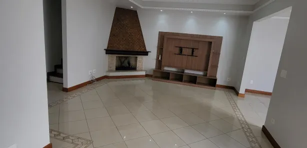 Casa de Condomínio com 3 Quartos para alugar, 180m² no Tamboré, Santana de Parnaíba