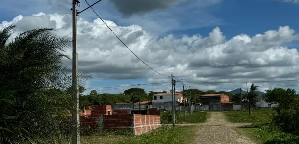 Terreno / Lote / Condomínio com 1 Quarto para venda ou aluguel, 150m² no Jardim Bandeirantes, Maracanaú