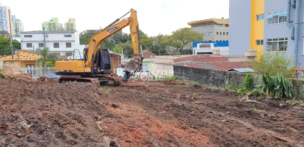 Terreno / Lote / Condomínio à venda, 623m² no Centro, Santa Maria
