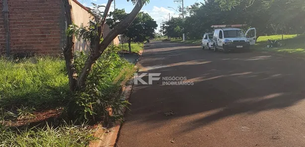 Terreno / Lote / Condomínio à venda, 200m² no Jardim Aliança, Cravinhos