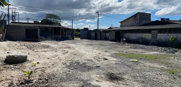 Galpão / Depósito / Armazém à venda, 1100m² no Reserva do Peró, Cabo Frio