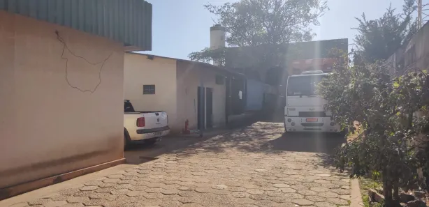 Loja / Salão / Ponto Comercial à venda, 720m² no Setor Comercial, Senador Canedo