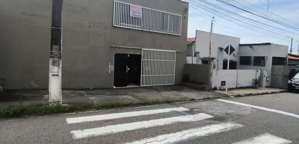 Prédio Inteiro para alugar, 250m² no Nordeste, Natal
