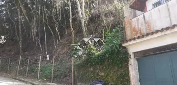 Terreno / Lote / Condomínio à venda, 854m² no Quitandinha, Petrópolis