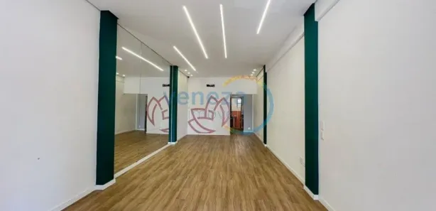 Galpão / Depósito / Armazém para alugar, 52m² no Centro, Londrina