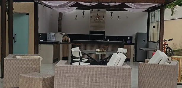 Casa de Condomínio com 3 Quartos para venda ou aluguel, 350m² no Casa da Lua, Resende