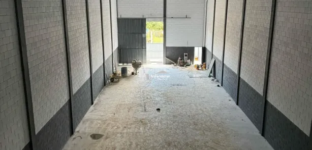 Galpão / Depósito / Armazém para alugar, 527m² no Jardim Jóia, Arujá