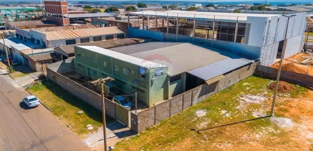 Galpão / Depósito / Armazém com 4 Quartos à venda, 750m² no Setor Industrial, Brasília