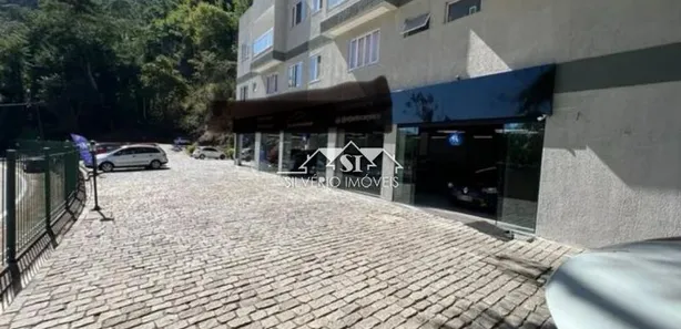 Loja / Salão / Ponto Comercial para venda ou aluguel, 300m² no Itaipava, Petrópolis