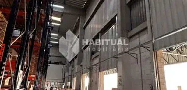 Galpão / Depósito / Armazém à venda, 2106m² no Distrito Industrial, Uberlândia