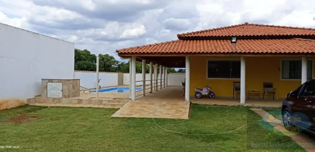 Fazenda / Sítio / Chácara com 2 Quartos à venda, 1000m² no , Araçoiaba da Serra