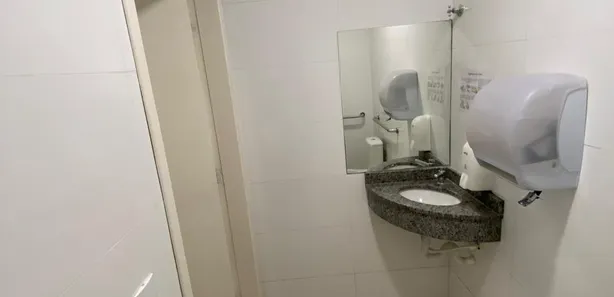 Loja / Salão / Ponto Comercial para alugar, 209m² no Centro, Cascavel