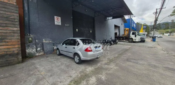 Galpão / Depósito / Armazém para alugar, 1266m² no Bom Retiro, Teresópolis