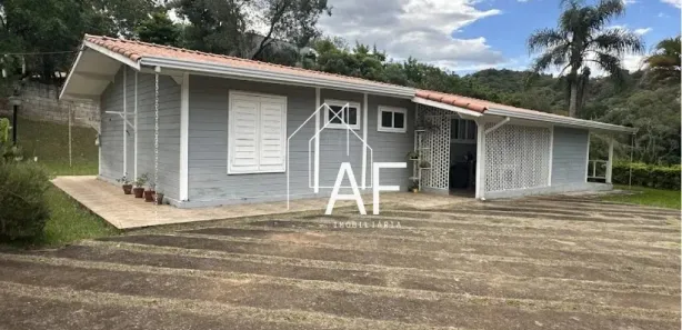 Fazenda / Sítio / Chácara com 3 Quartos à venda, 240m² no Porta do Sol, Mairinque