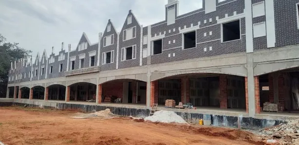 Conjunto Comercial / Sala para alugar, 2000m² no Centro, Holambra