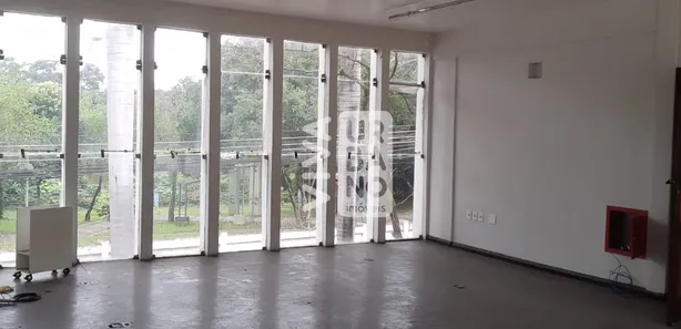 Galpão / Depósito / Armazém à venda, 1700m² no Retiro, Volta Redonda