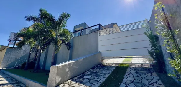 Casa com 3 Quartos à venda, 202m² no Jardim Shangri-Lá, Atibaia