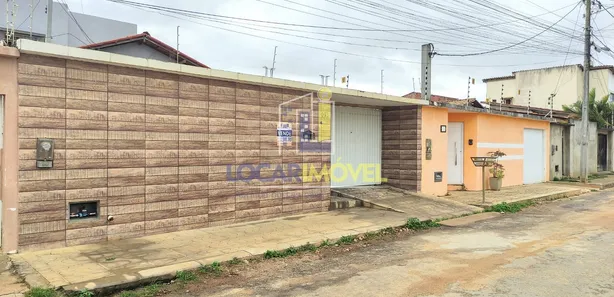Sobrado com 5 Quartos à venda, 160m² no Felícia, Vitória da Conquista