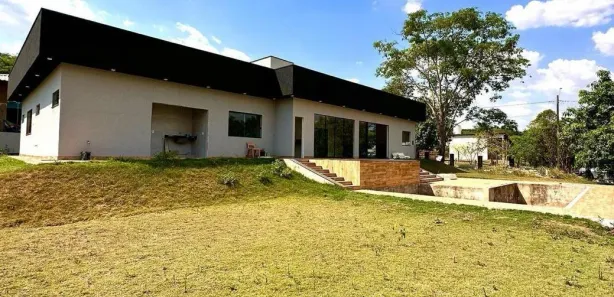 Casa de Condomínio com 3 Quartos à venda, 330m² no , Hidrolândia
