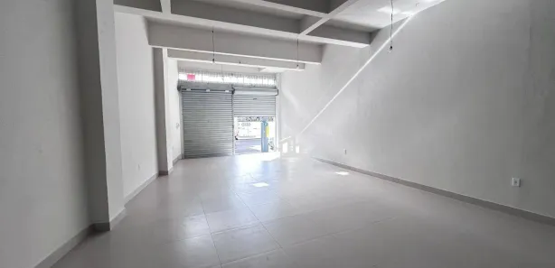 Loja / Salão / Ponto Comercial para alugar, 72m² no São João, Volta Redonda