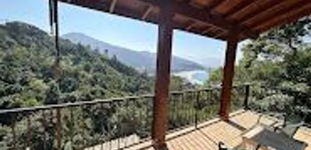 Casa de Condomínio com 4 Quartos para alugar, 900m² no Toninhas, Ubatuba