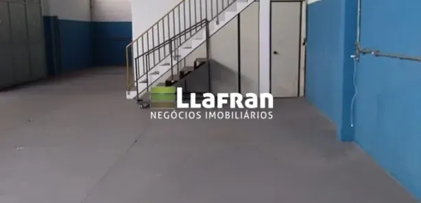 Galpão / Depósito / Armazém para alugar, 480m² no Parque Laguna, Taboão da Serra