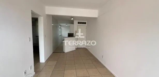 Apartamento com 2 Quartos para alugar, 79m² no Aterrado, Volta Redonda