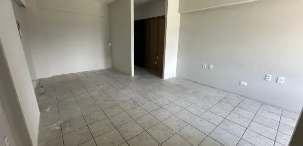 Conjunto Comercial / Sala para venda ou aluguel, 30m² no Pina, Recife