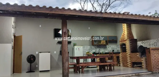 Casa com 2 Quartos à venda, 300m² no Papucaia, Cachoeiras de Macacu