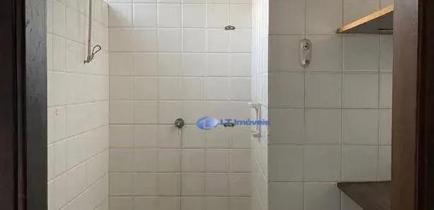 Casa Comercial com 4 Quartos para alugar, 379m² no Centro, Jacareí