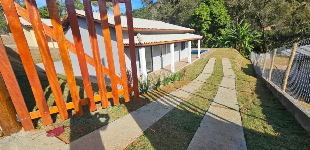 Fazenda / Sítio / Chácara com 3 Quartos à venda, 1000m² no , Mairinque