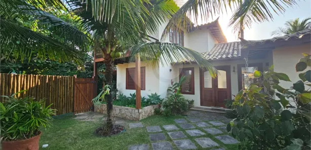 Casa de Condomínio com 4 Quartos para venda ou aluguel, 240m² no Rasa, Armação dos Búzios