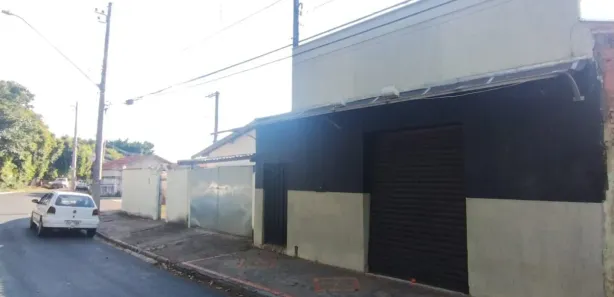Loja / Salão / Ponto Comercial com 2 Quartos à venda, 128m² no CECAP, Piracicaba