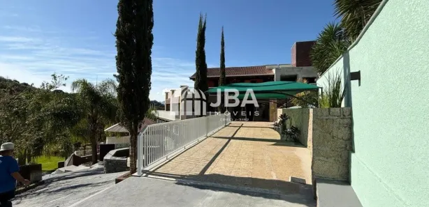 Fazenda / Sítio / Chácara com 4 Quartos à venda, 700m² no , 