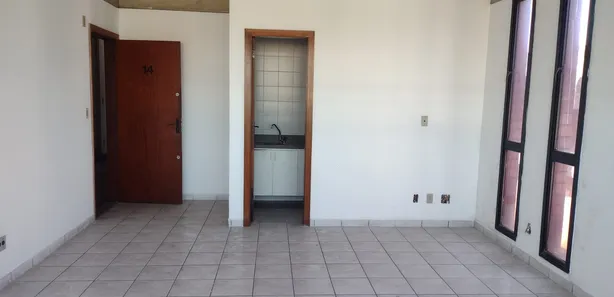 Conjunto Comercial / Sala para alugar, 32m² no Parque São Vicente, São Vicente