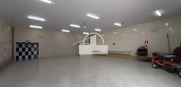 Galpão / Depósito / Armazém para alugar, 168m² no Interlagos II, Sete Lagoas
