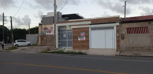 Casa com 3 Quartos para alugar, 200m² no Jabotiana, Aracaju