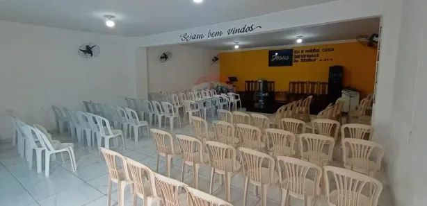 Galpão / Depósito / Armazém à venda, 140m² no Alfredo Freire II, Uberaba