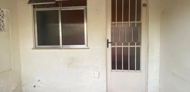 Casa com 1 Quarto para alugar, 40m² no Coréia, Mesquita