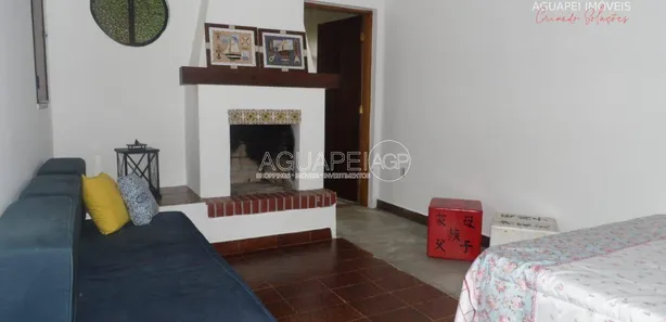 Fazenda / Sítio / Chácara com 5 Quartos para venda ou aluguel, 750m² no , Mairinque
