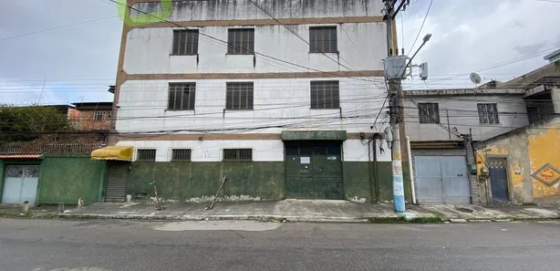 Prédio Inteiro para alugar, 540m² no Nova Cidade, Nilópolis