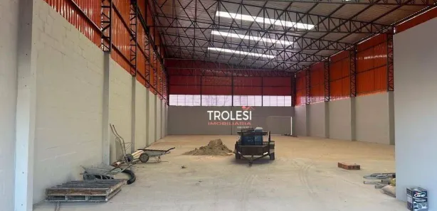 Galpão / Depósito / Armazém para venda ou aluguel, 728m² no Roseira de Cima, Jaguariúna