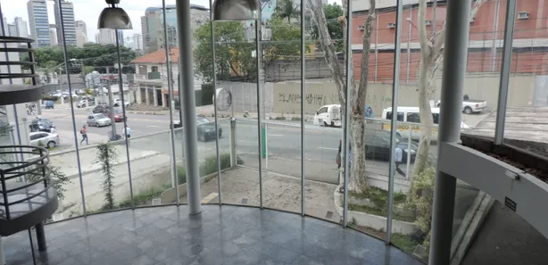 Prédio Inteiro para alugar, 909m² no Morumbi, São Paulo