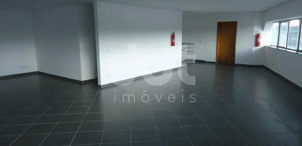Loja / Salão / Ponto Comercial para alugar, 331m² no Distrito Industrial Alfredo Relo, Itatiba