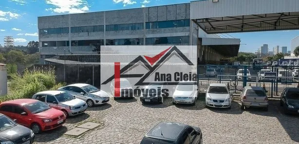 Galpão / Depósito / Armazém à venda, 700m² no Vila Sul Americana, Carapicuíba
