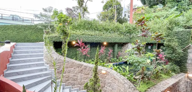 Casa de Condomínio com 6 Quartos para alugar, 704m² no Marapé, Santos